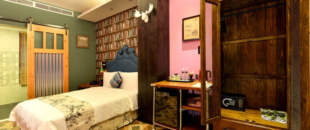 Smokey Joe'S Apartment Гаосюн Экстерьер фото