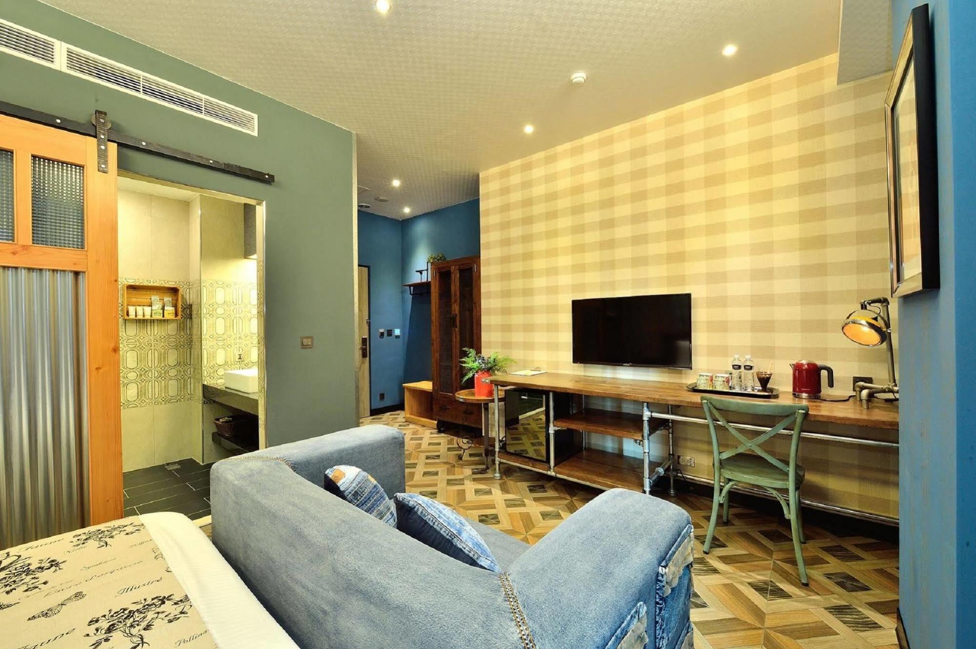 Smokey Joe'S Apartment Гаосюн Экстерьер фото