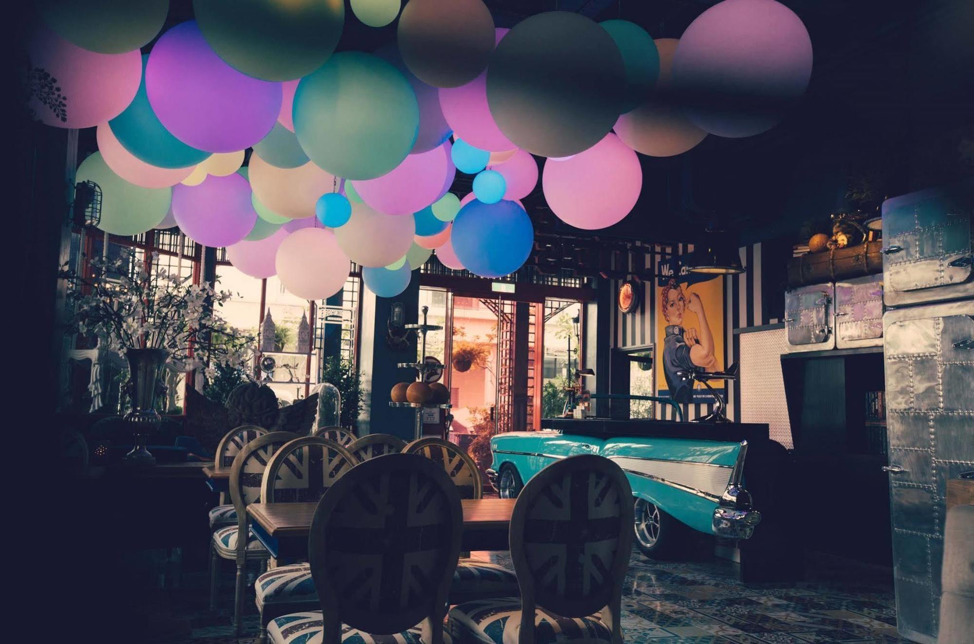 Smokey Joe'S Apartment Гаосюн Экстерьер фото